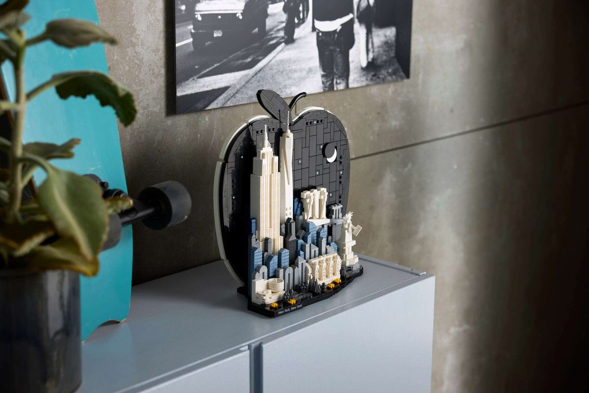 LEGO 21066 - Architecture, New York City - «The Big Apple»