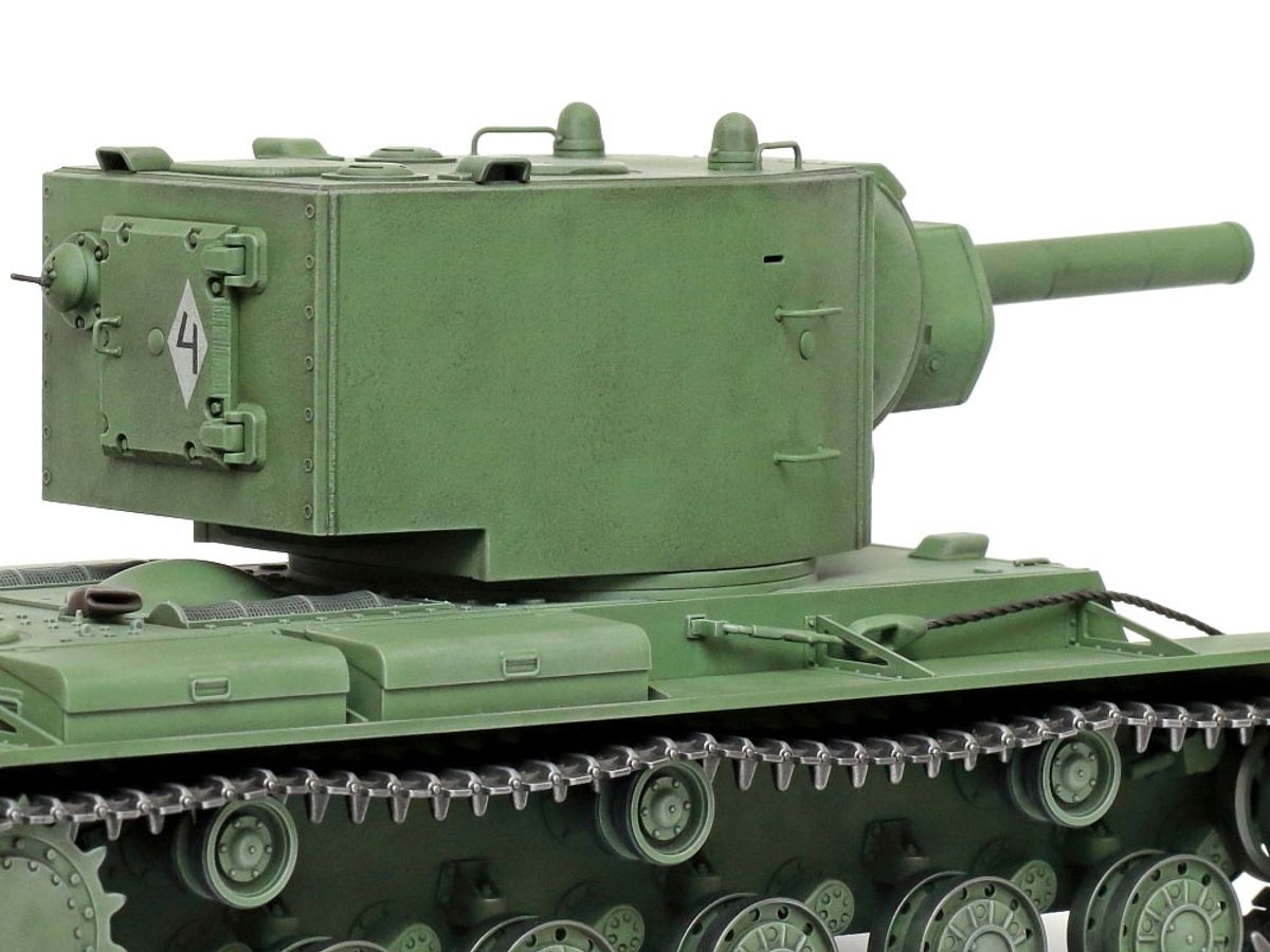 Tamiya - 1/35 Russian heavy tank KV-2